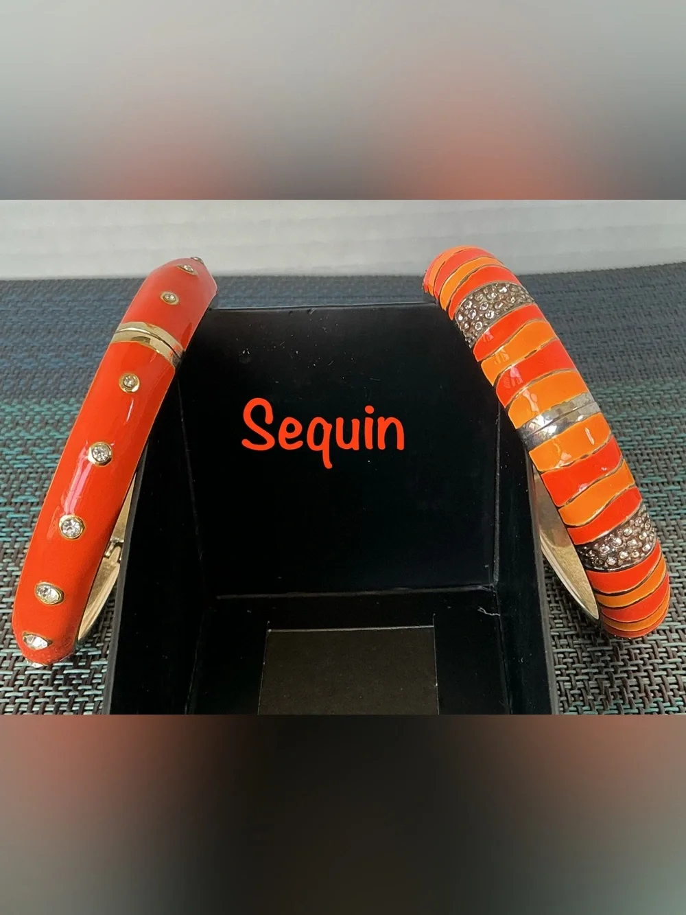 Sequin two chic